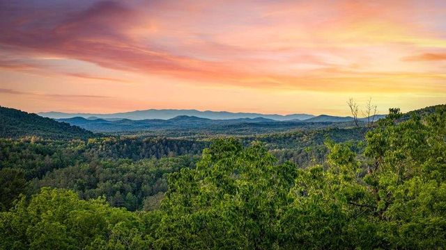 760 River Bend Lane, Blue Ridge, GA 30513