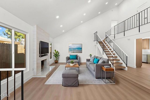 958 Palmer Avenue, Camarillo, CA 93010