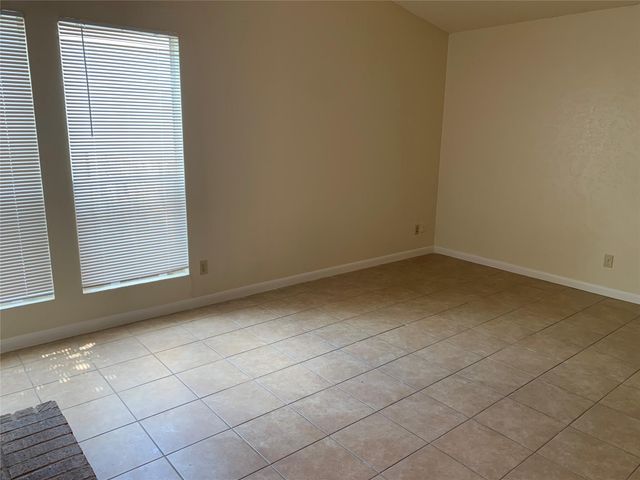 10447 Doc Holliday TRL A, Austin, TX 78753