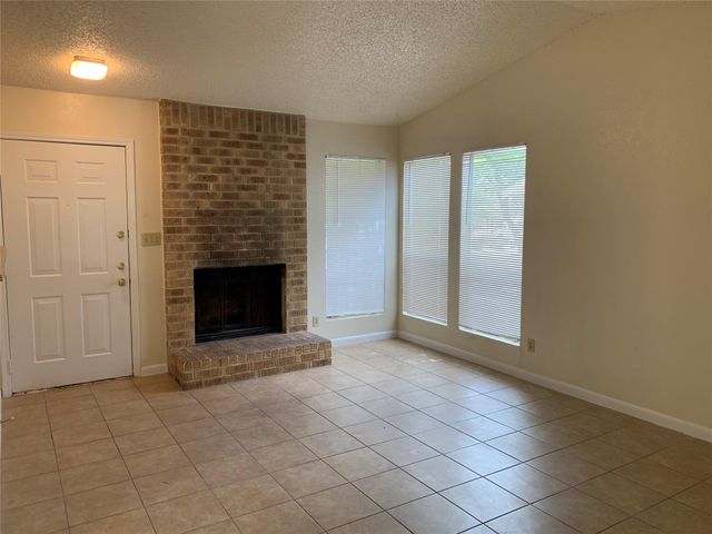 10447 Doc Holliday TRL A, Austin, TX 78753
