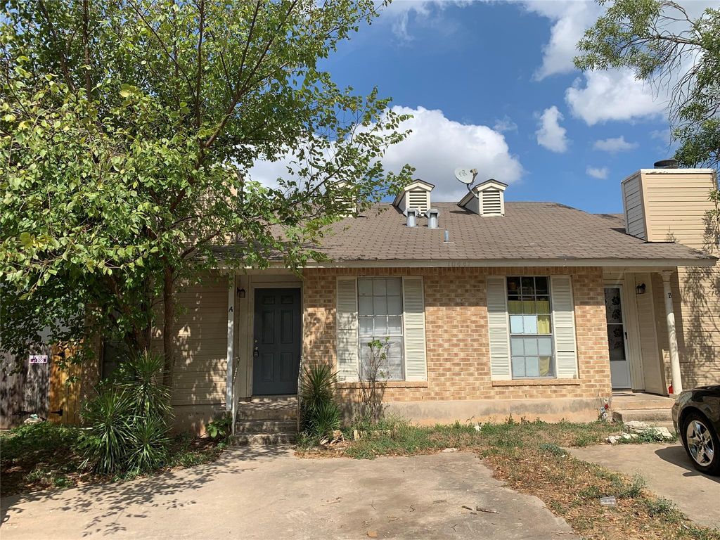 10447 Doc Holliday TRL A, Austin, TX 78753
