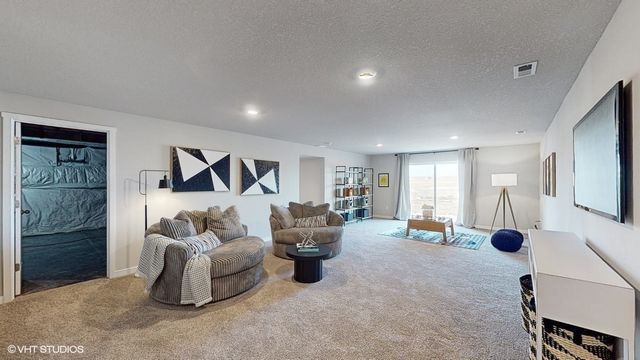 5709 153rd Street, Urbandale, IA 50111