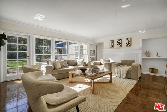 11782 Bellagio Road, Los Angeles, CA 90049