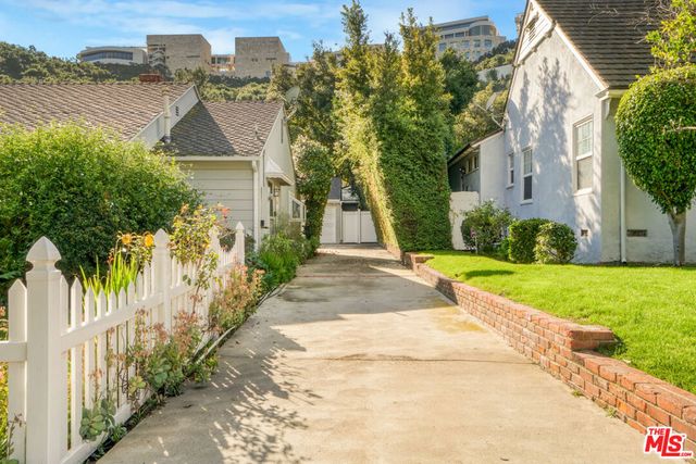 11782 Bellagio Road, Los Angeles, CA 90049