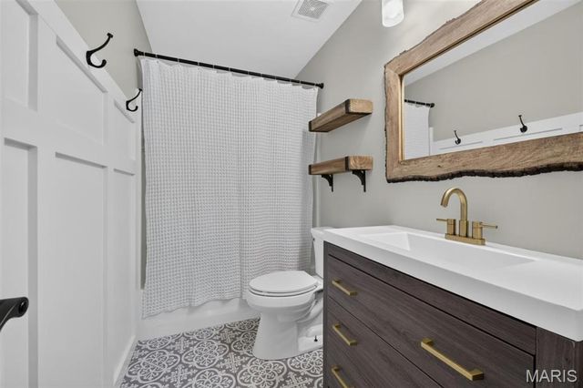 1006 Providence Pointe Drive, Wentzville, MO 63385