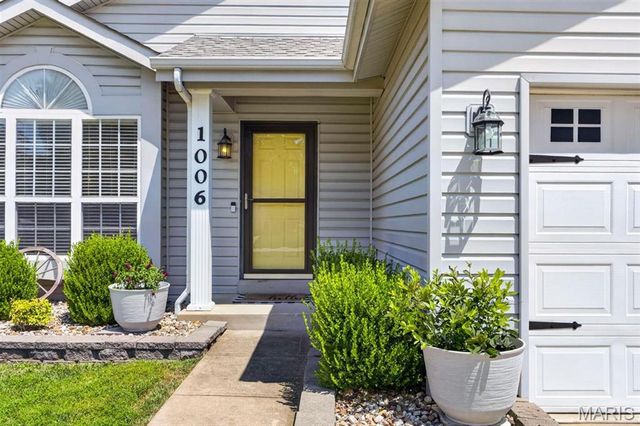 1006 Providence Pointe Drive, Wentzville, MO 63385