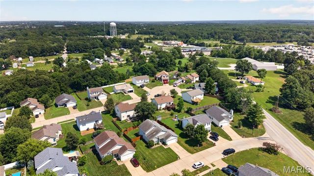 1006 Providence Pointe Drive, Wentzville, MO 63385