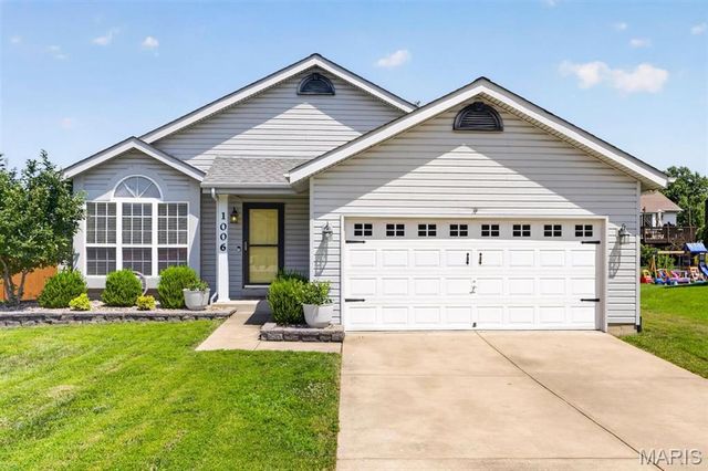 1006 Providence Pointe Drive, Wentzville, MO 63385