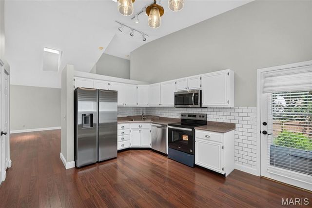 1006 Providence Pointe Drive, Wentzville, MO 63385