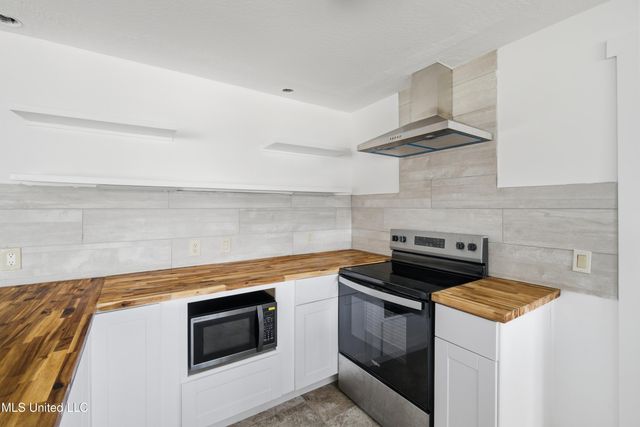 1612 W 7th Street, Hattiesburg, MS 39401