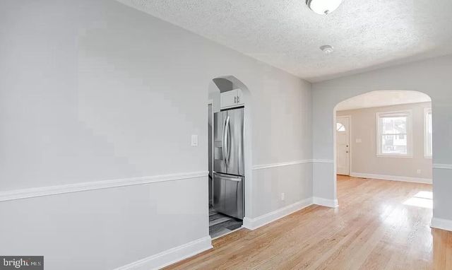 1046 ELM RD, Halethorpe, MD 21227