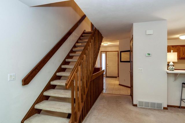 16 Hidden Hollow Trail, Madison, WI 53717