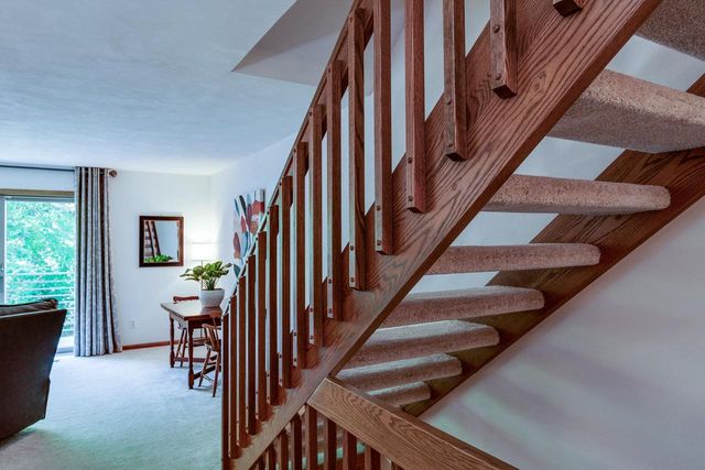 16 Hidden Hollow Trail, Madison, WI 53717