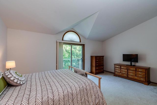 16 Hidden Hollow Trail, Madison, WI 53717