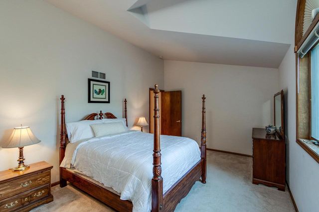 16 Hidden Hollow Trail, Madison, WI 53717