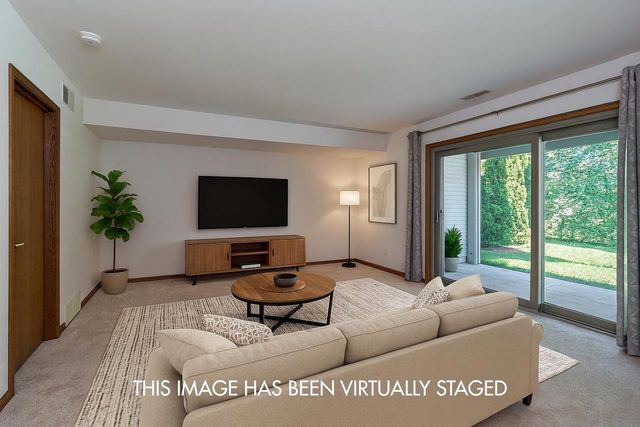 16 Hidden Hollow Trail, Madison, WI 53717