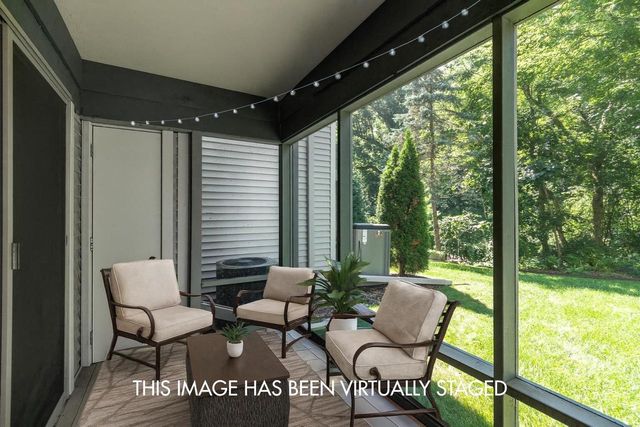 16 Hidden Hollow Trail, Madison, WI 53717