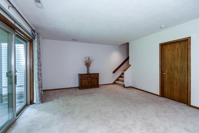 16 Hidden Hollow Trail, Madison, WI 53717