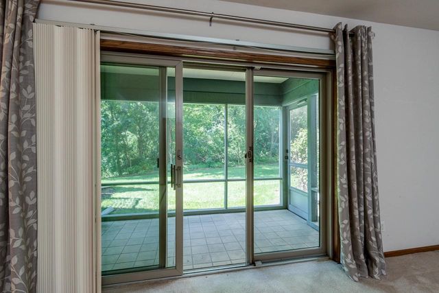 16 Hidden Hollow Trail, Madison, WI 53717