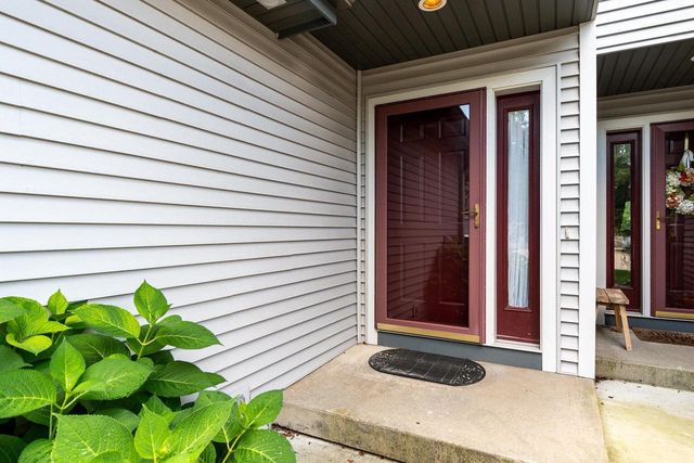 16 Hidden Hollow Trail, Madison, WI 53717