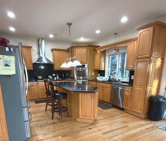 203 Ahmed Court, Glendale Heights, IL 60139