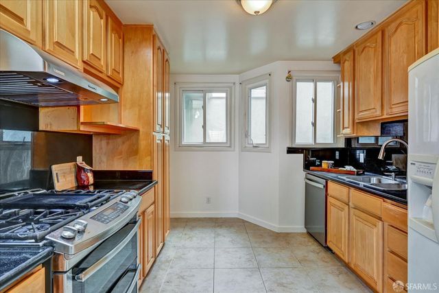 183 Victoria Street, San Francisco, CA 94132