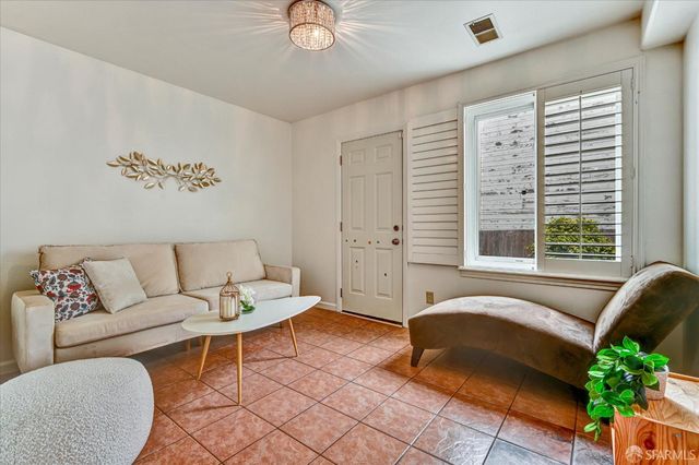 183 Victoria Street, San Francisco, CA 94132