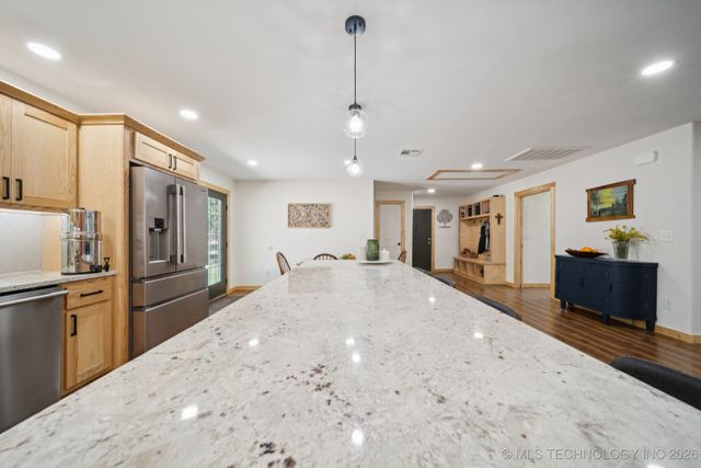 3340 SE 1083 Road, Red Oak, OK 74563