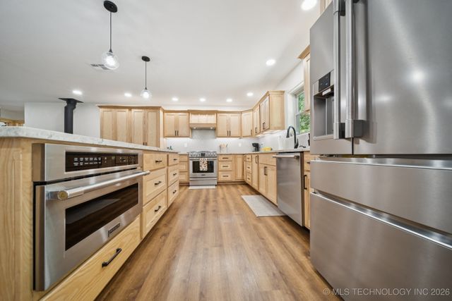 3340 SE 1083 Road, Red Oak, OK 74563