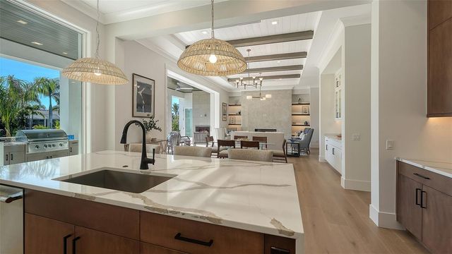 558 VENICE LANE, Sarasota, FL 34242