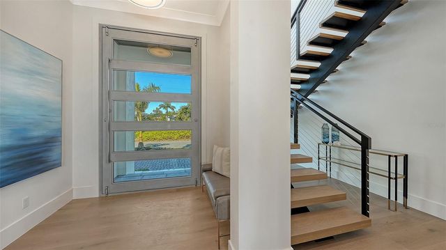 558 VENICE LANE, Sarasota, FL 34242