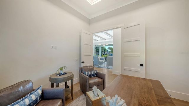 558 VENICE LANE, Sarasota, FL 34242