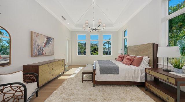 558 VENICE LANE, Sarasota, FL 34242