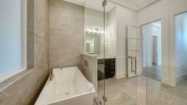 558 VENICE LANE, Sarasota, FL 34242
