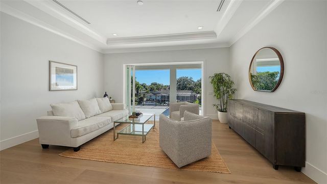 558 VENICE LANE, Sarasota, FL 34242