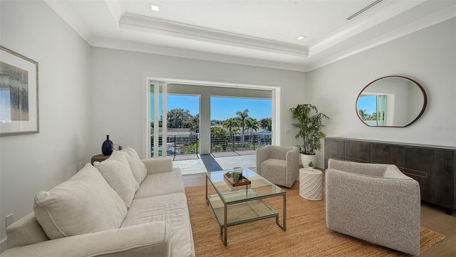 558 VENICE LANE, Sarasota, FL 34242