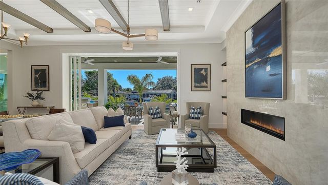 558 VENICE LANE, Sarasota, FL 34242