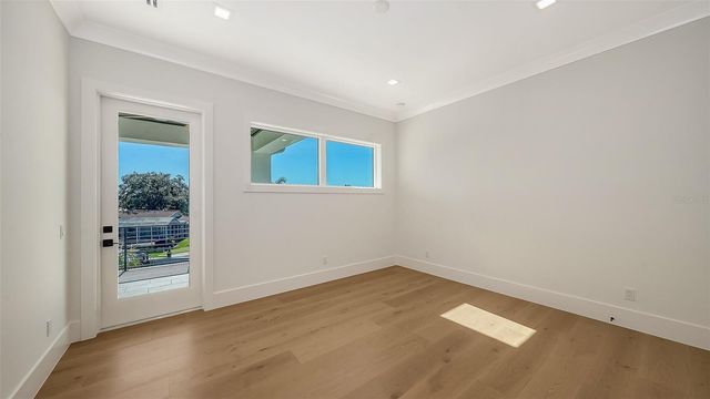 558 VENICE LANE, Sarasota, FL 34242