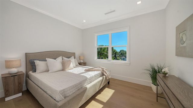 558 VENICE LANE, Sarasota, FL 34242