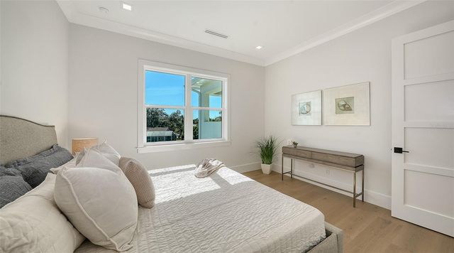 558 VENICE LANE, Sarasota, FL 34242