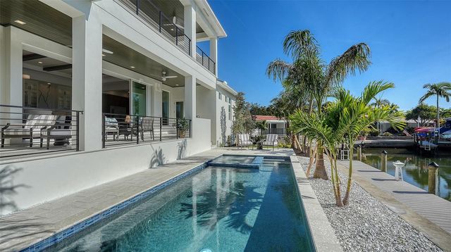 558 VENICE LANE, Sarasota, FL 34242