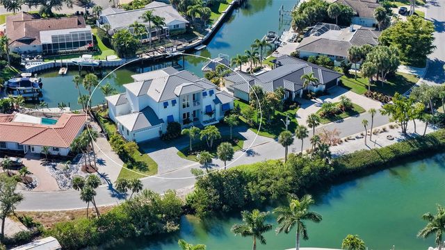 558 VENICE LANE, Sarasota, FL 34242