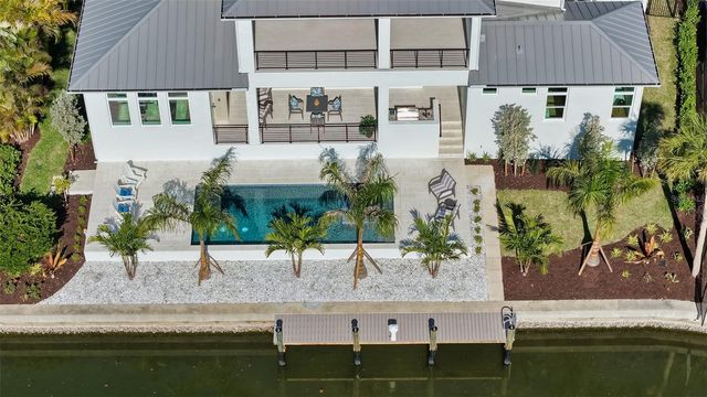 558 VENICE LANE, Sarasota, FL 34242