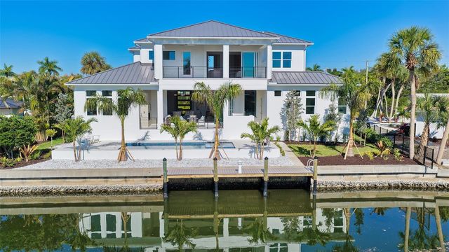 558 VENICE LANE, Sarasota, FL 34242