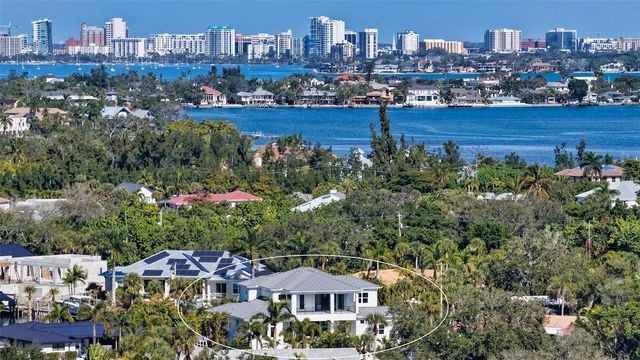 558 VENICE LANE, Sarasota, FL 34242