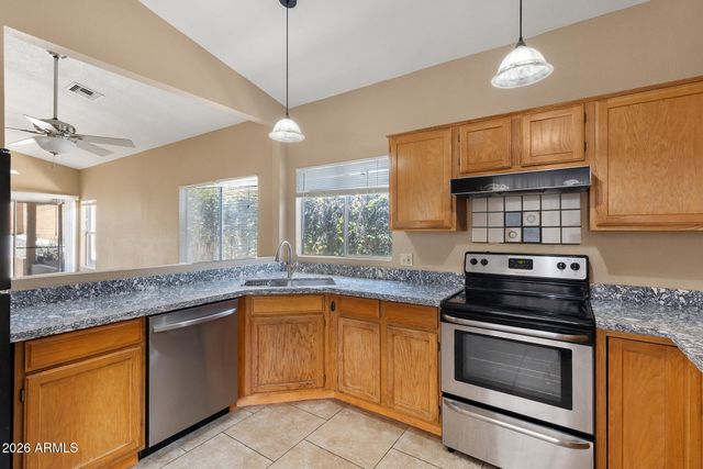 18426 N 16TH Place, Phoenix, AZ 85022
