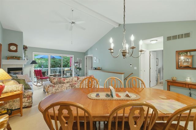 2203 Shetland Drive, Grand Rapids, MI 49505