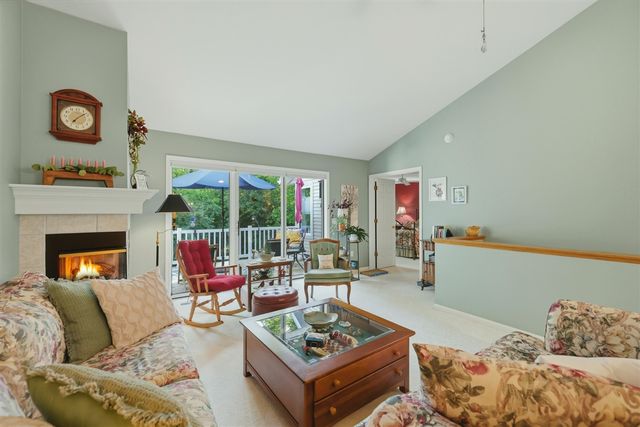 2203 Shetland Drive, Grand Rapids, MI 49505