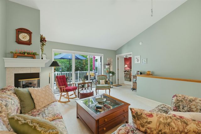 2203 Shetland Drive, Grand Rapids, MI 49505