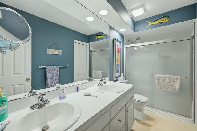2203 Shetland Drive, Grand Rapids, MI 49505